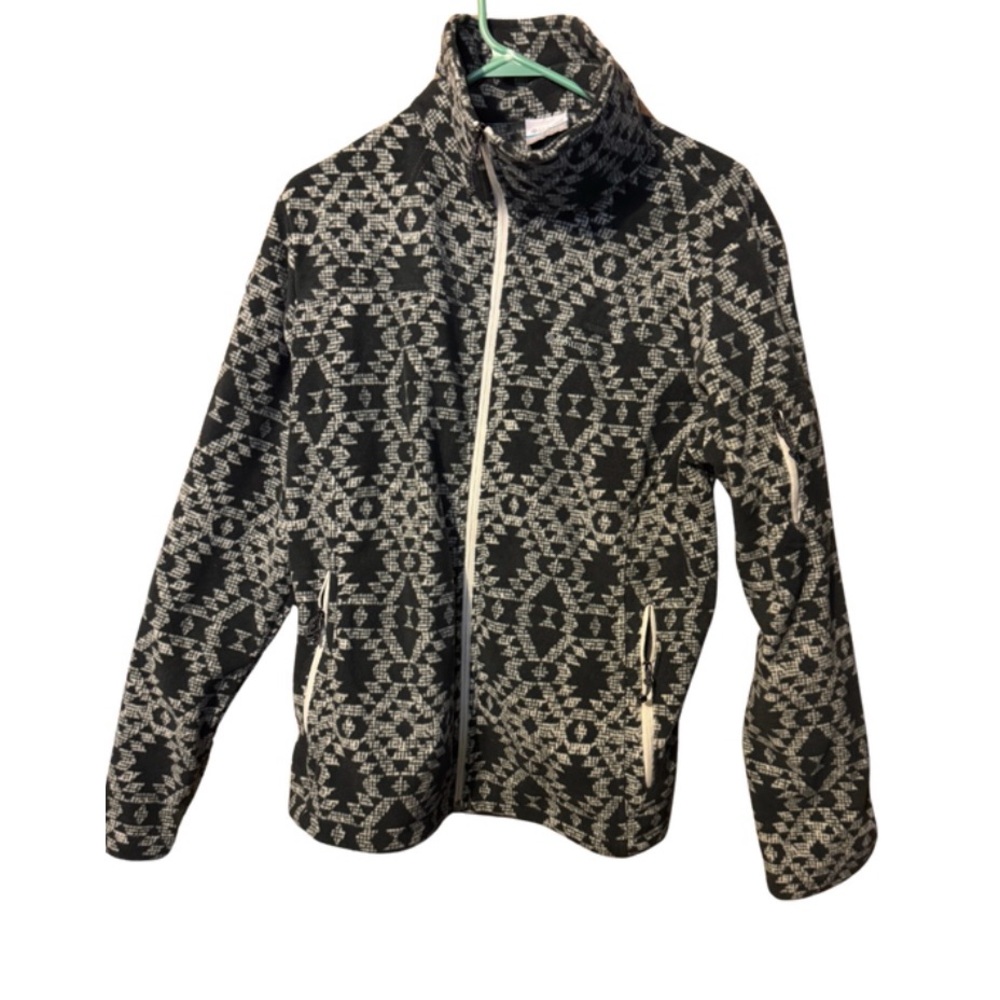 Black and White Patterned Columbia Jacket